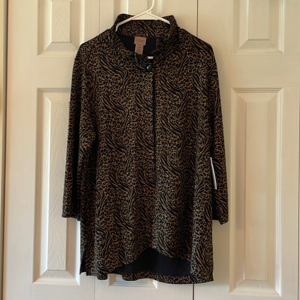 Chico’s Cardigan Jacket Easy Wear Animal Print 3/4 Sleeve One Button Size 2 Lrg